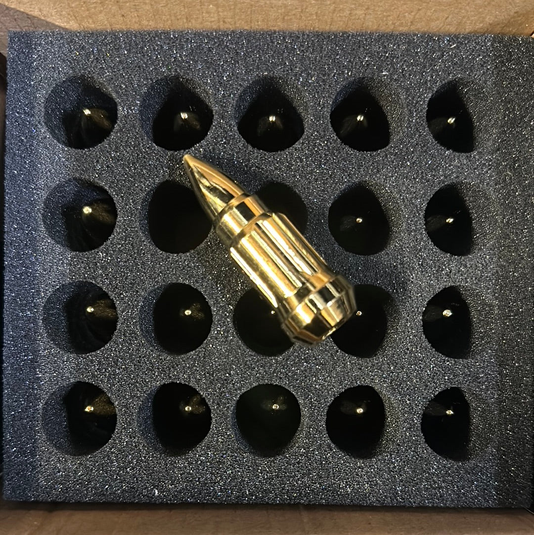 NNR steel w/spikes lug nuts Gold 12x1.5       NNR-LN-SWS1215GD (bullet)
