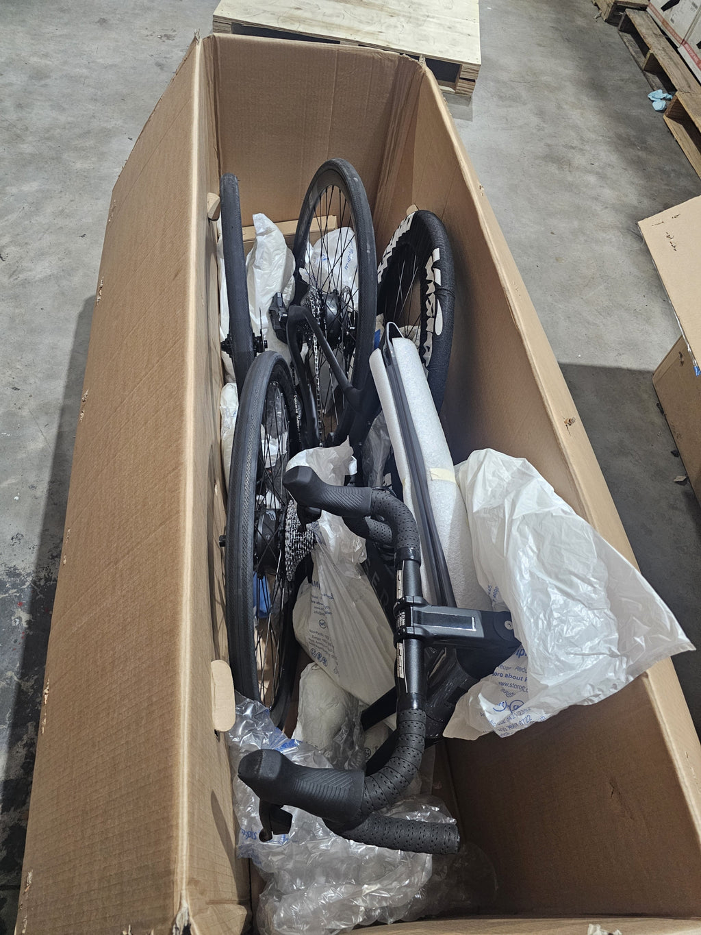 E-Road Rival 28'' 22v 250Wh FSA HM1 Silver/Black Size M (Open Box)