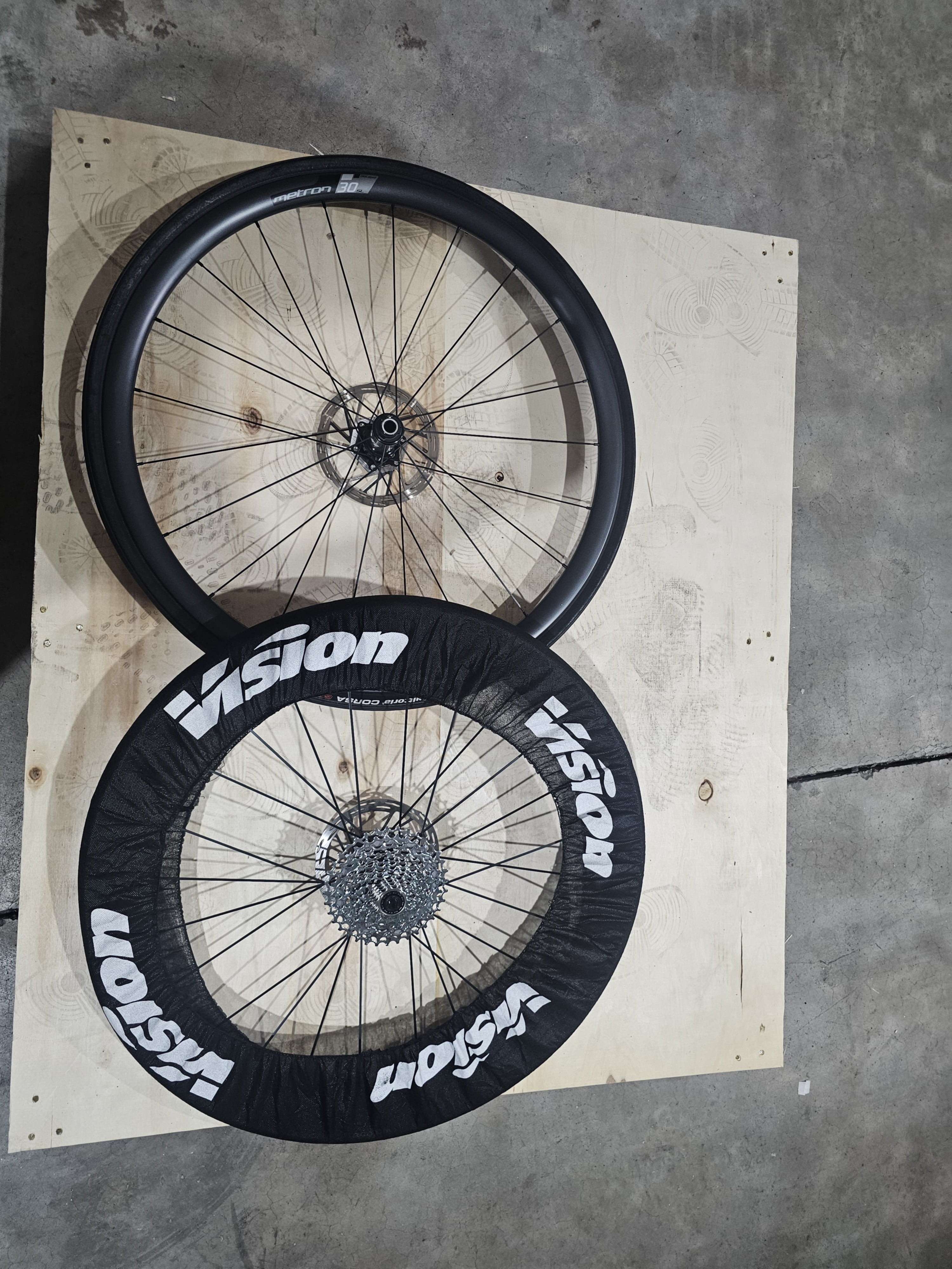 F-Moser Road Rival MY2023 (Open Box No accessories )