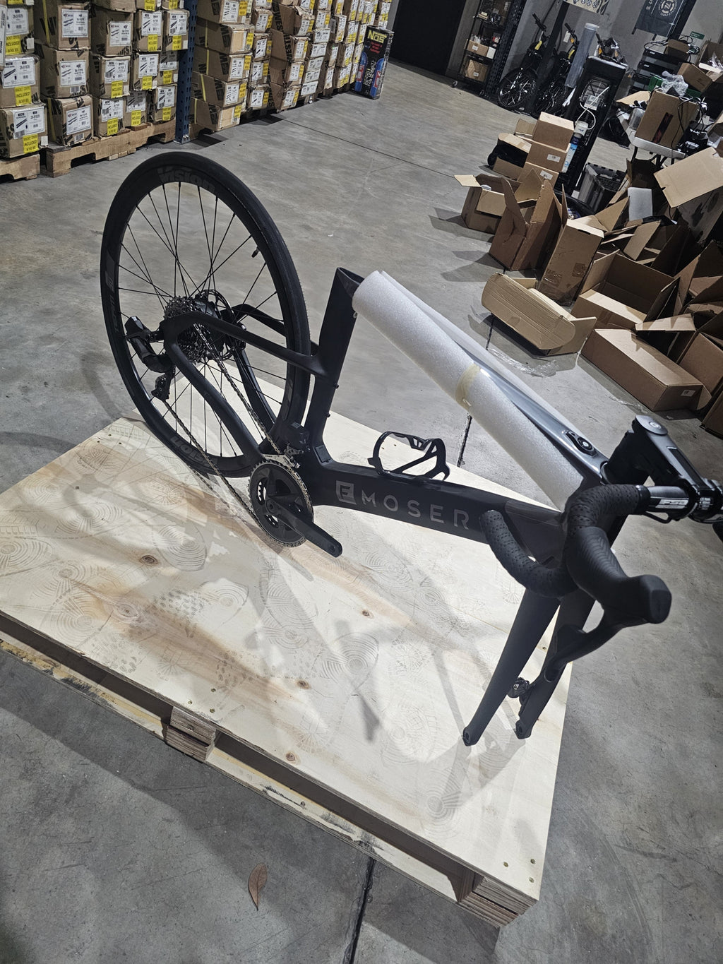 E-Road Rival 28'' 22v 250Wh FSA HM1 Silver/Black Size M (Open Box)