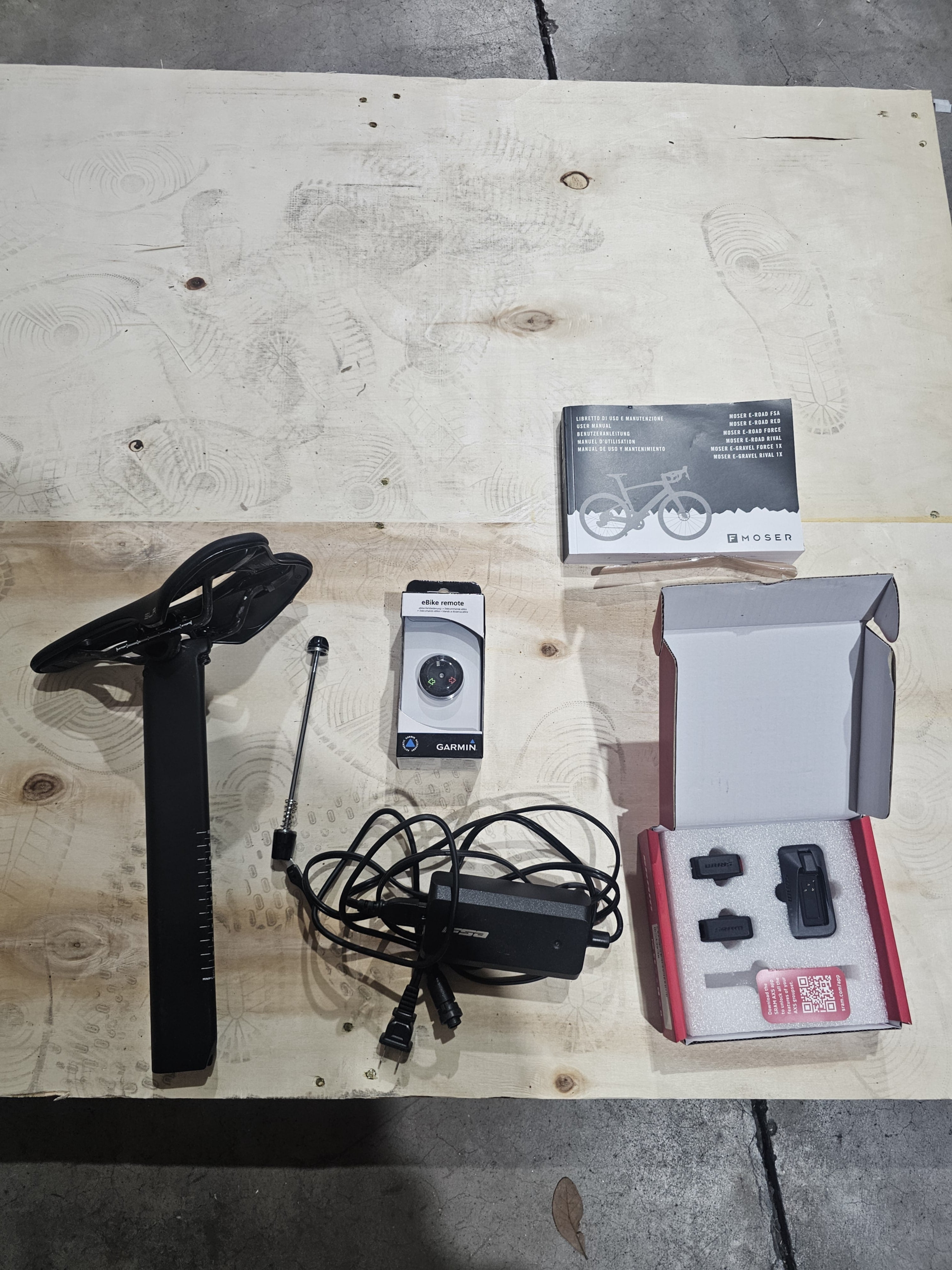 F-Moser Road Rival MY2023 (Open Box No accessories )
